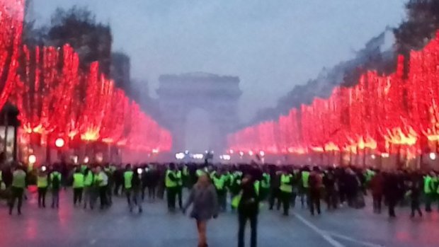 Manifestation des Gilets jaunes sur les Champs-Elysées (08 décembre 2018) {JPEG}